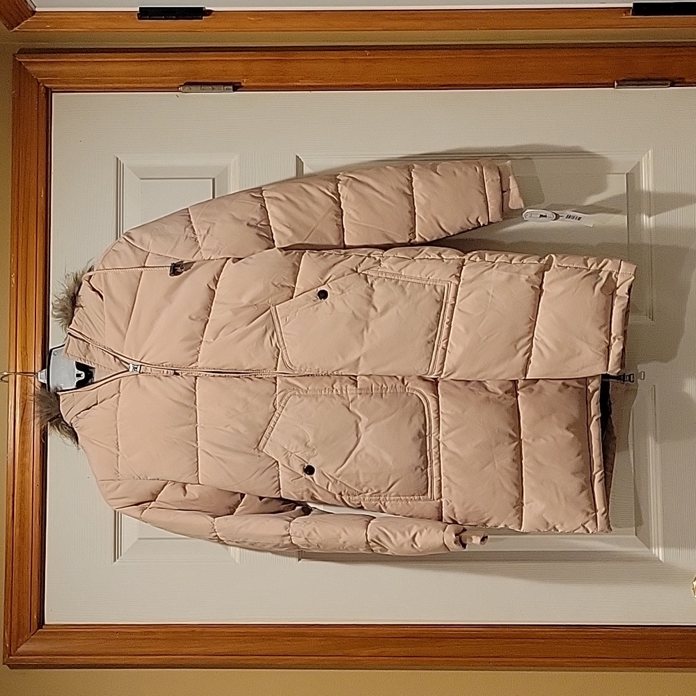 NWT size Small Maralyn & Me blush winter coat!